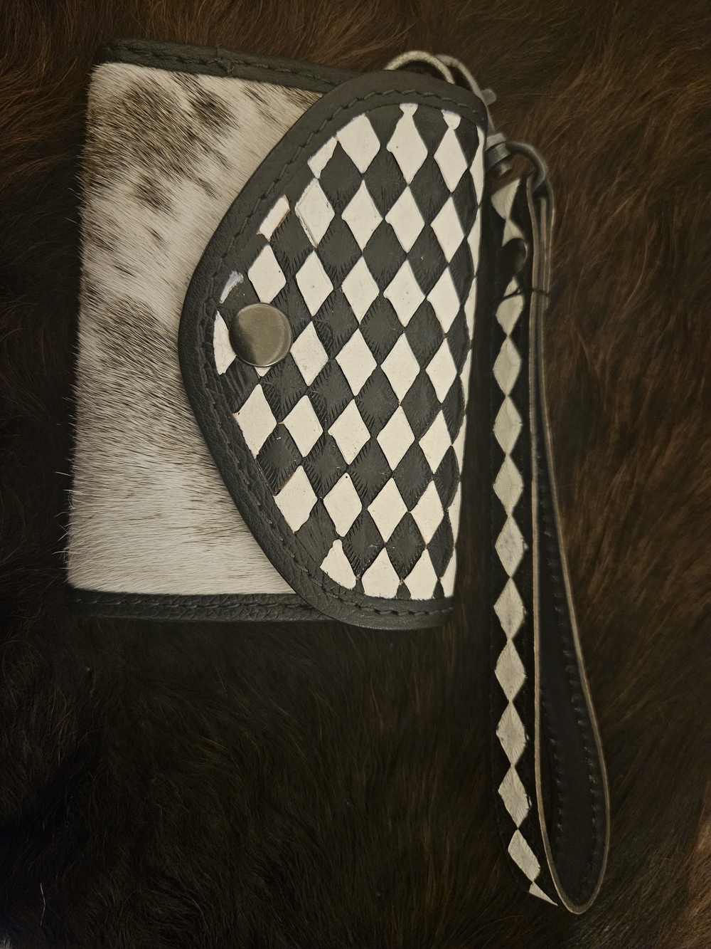 Black Leather Keyring Wristlet with White Diamond Inlay